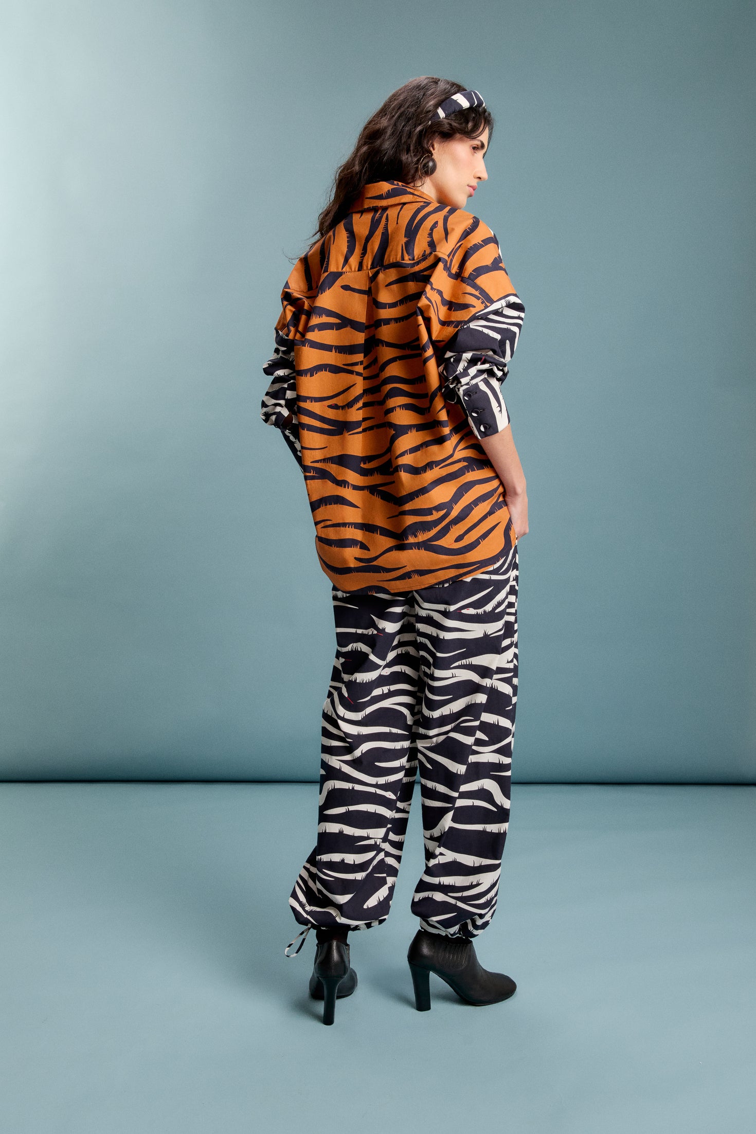 CAMISA MG LONGA COBRA ZEBRA PRETO/BRANCO